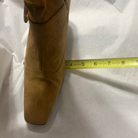 Leslie Fay Suede Boots - Picture 12 of 16